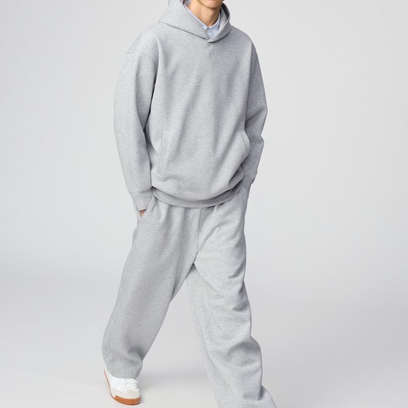 Широкие спортивные брюки