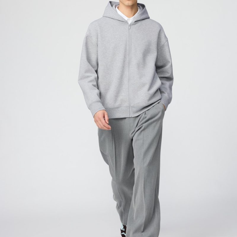 Широкие зауженные брюки в складку