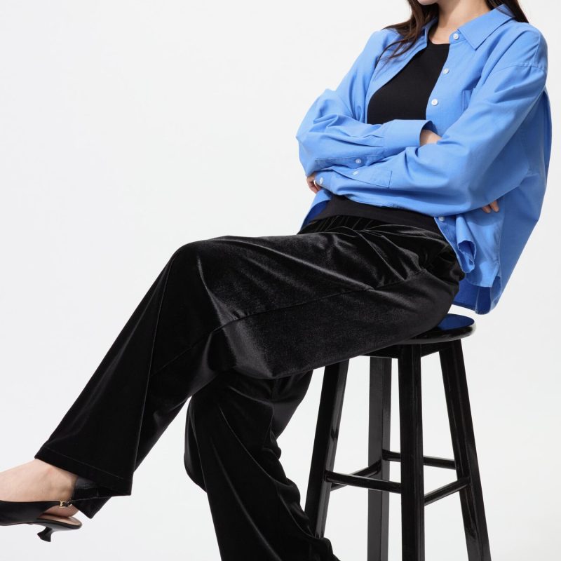 Легкие брюки из велюра