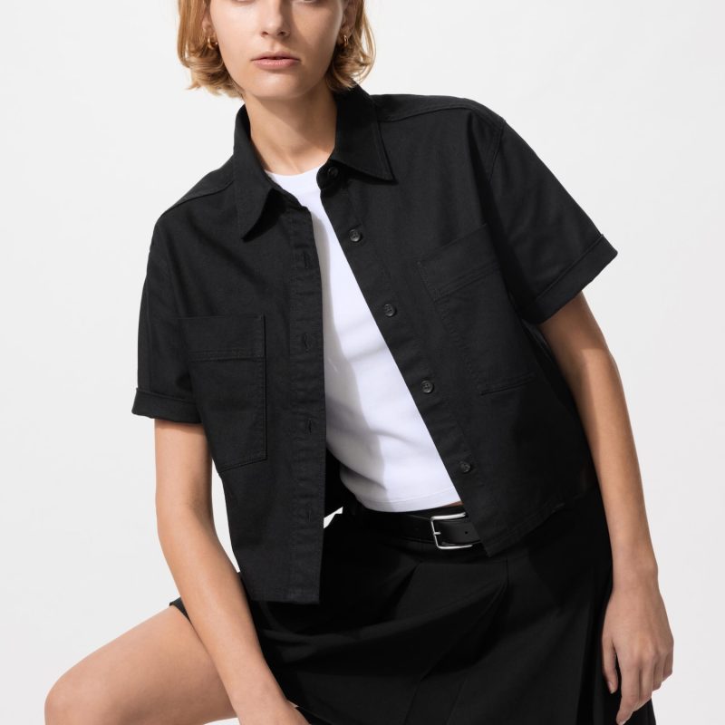 Джинсовая рубашка свободного кроя (с коротким рукавом)