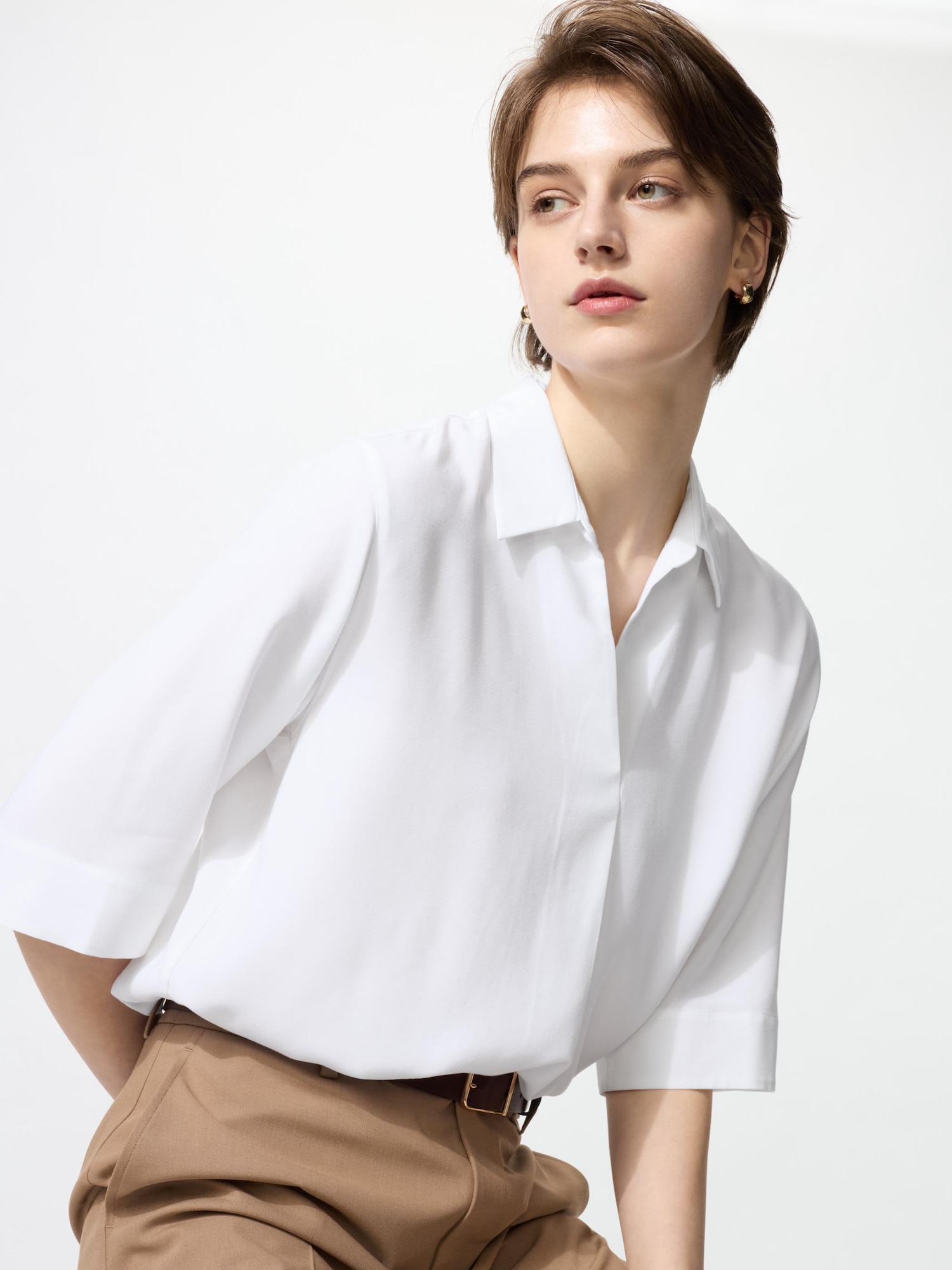 Блузка из вискозы с воротником-стойкой (рукав 3/4)