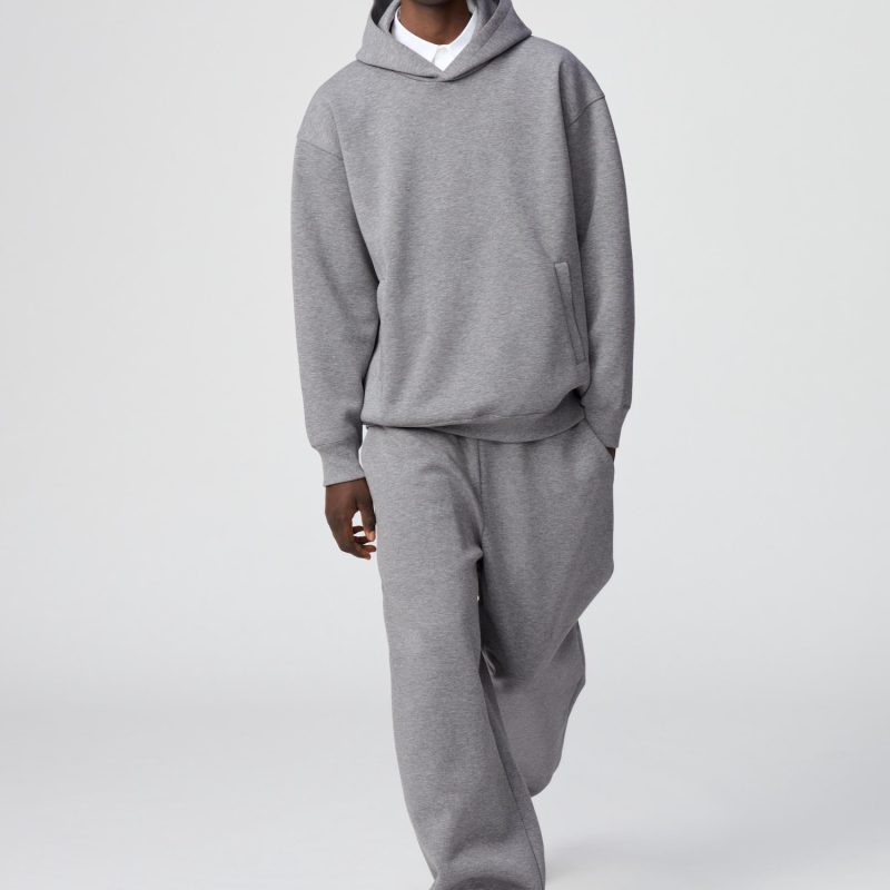 Свободные толстовочные брюки (длина по внутреннему шву 66–72 см)