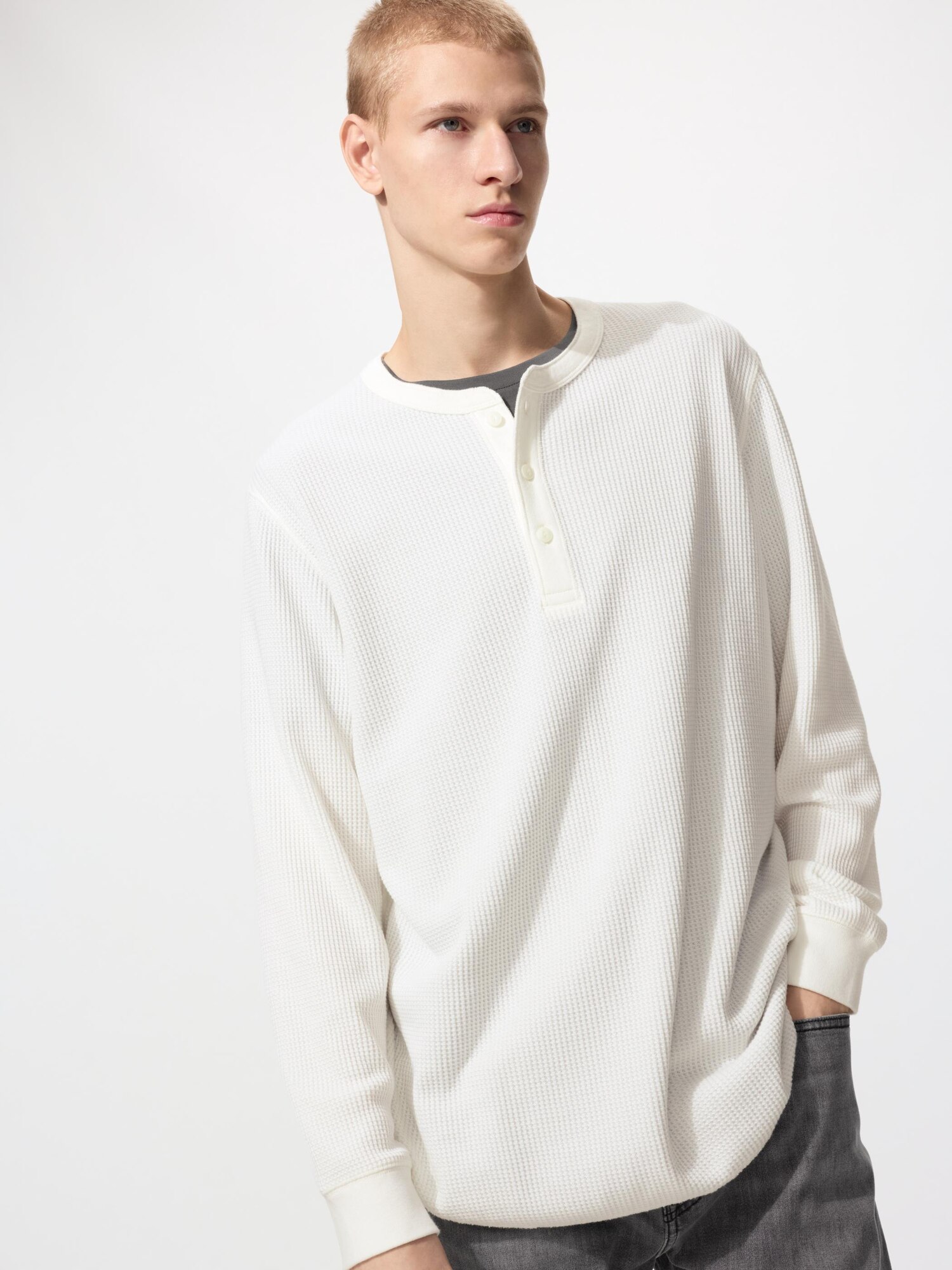 Футболка с воротником-стойкой и вафельным узором (длинный рукав)