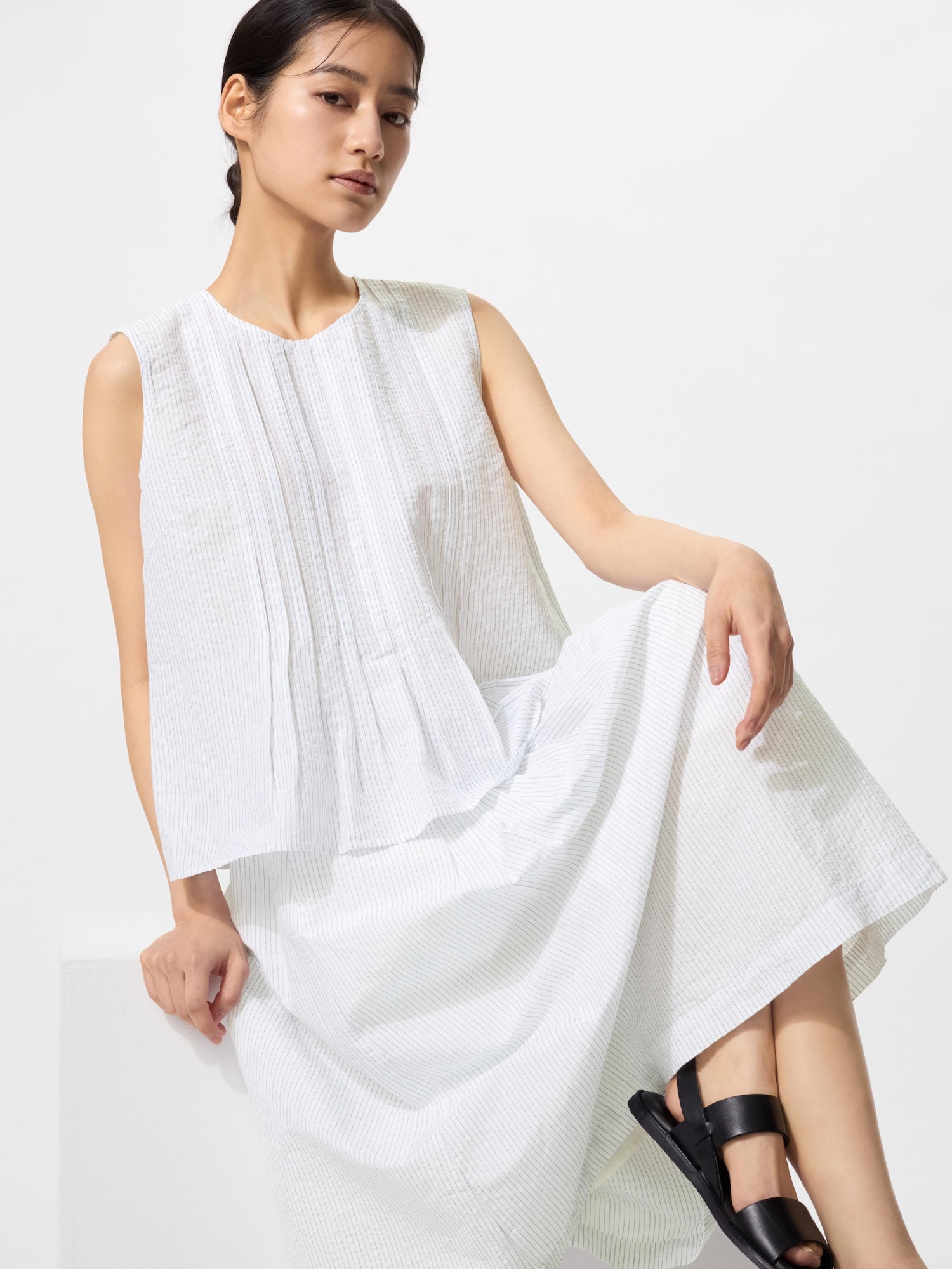 Льняная смесовая юбка с подрезом (длина 68–72 см, короткая модель)