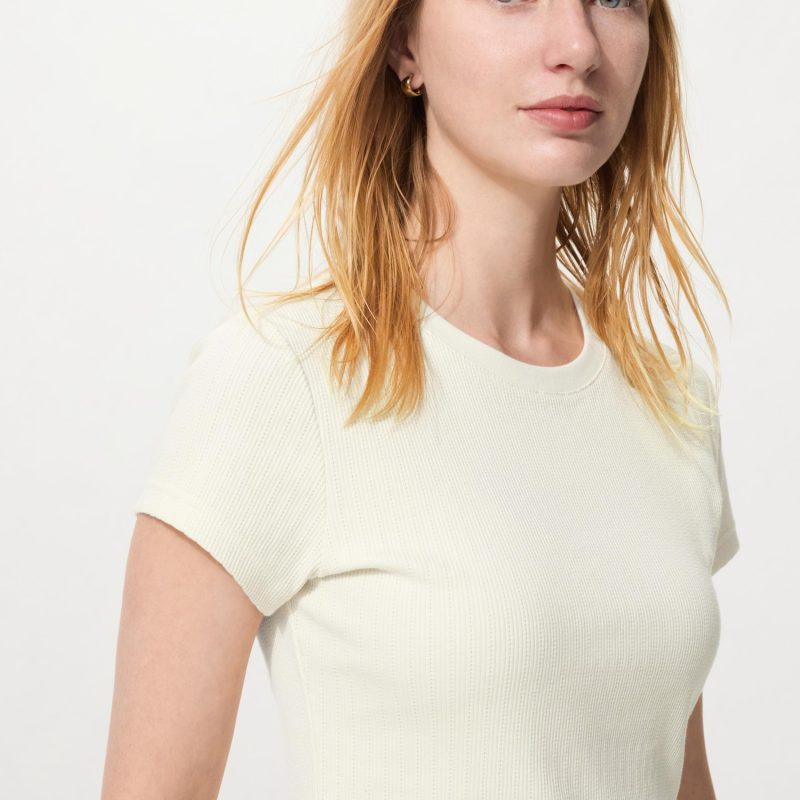 Мини-футболка с воротником-стойкой