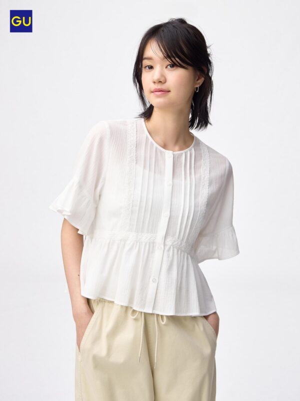 Блузка с кружевными оборками GU (с коротким рукавом)