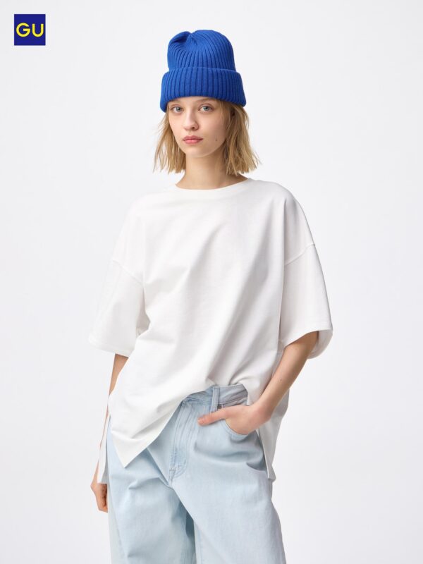 GU однотонная футболка с удлинёнными рукавами