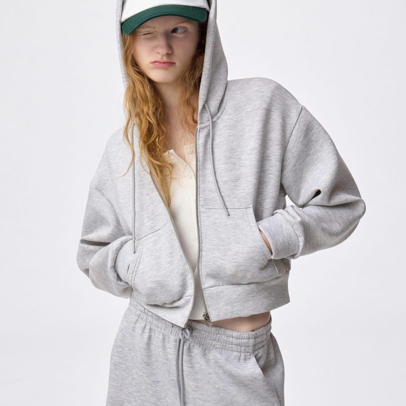 GU пуховик с пышным капюшоном и молнией