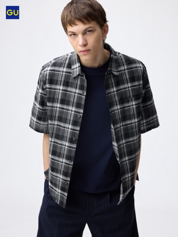 Футболка с текстурным узором GU (с коротким рукавом)