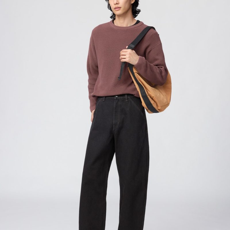 Джинсы с широким зауженным кроем