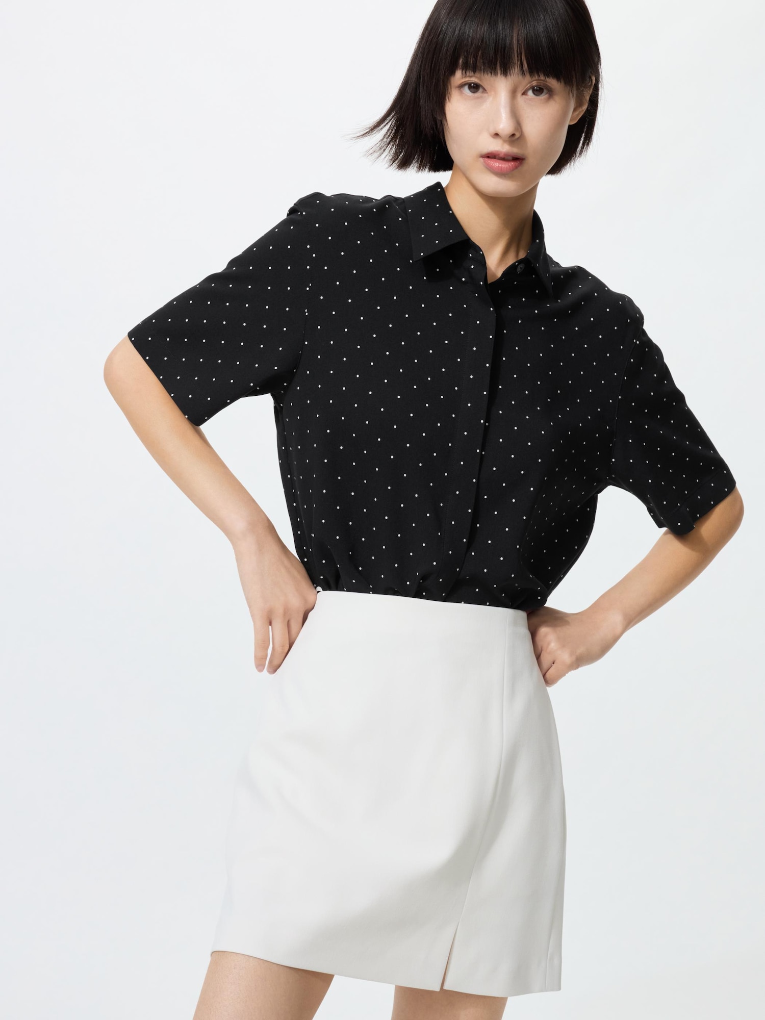 Блузка из вискозы с короткими рукавами, в горошек