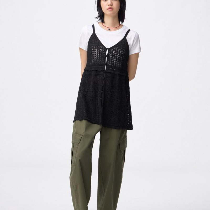 Трикотажный камзол с вышитыми узорами GU