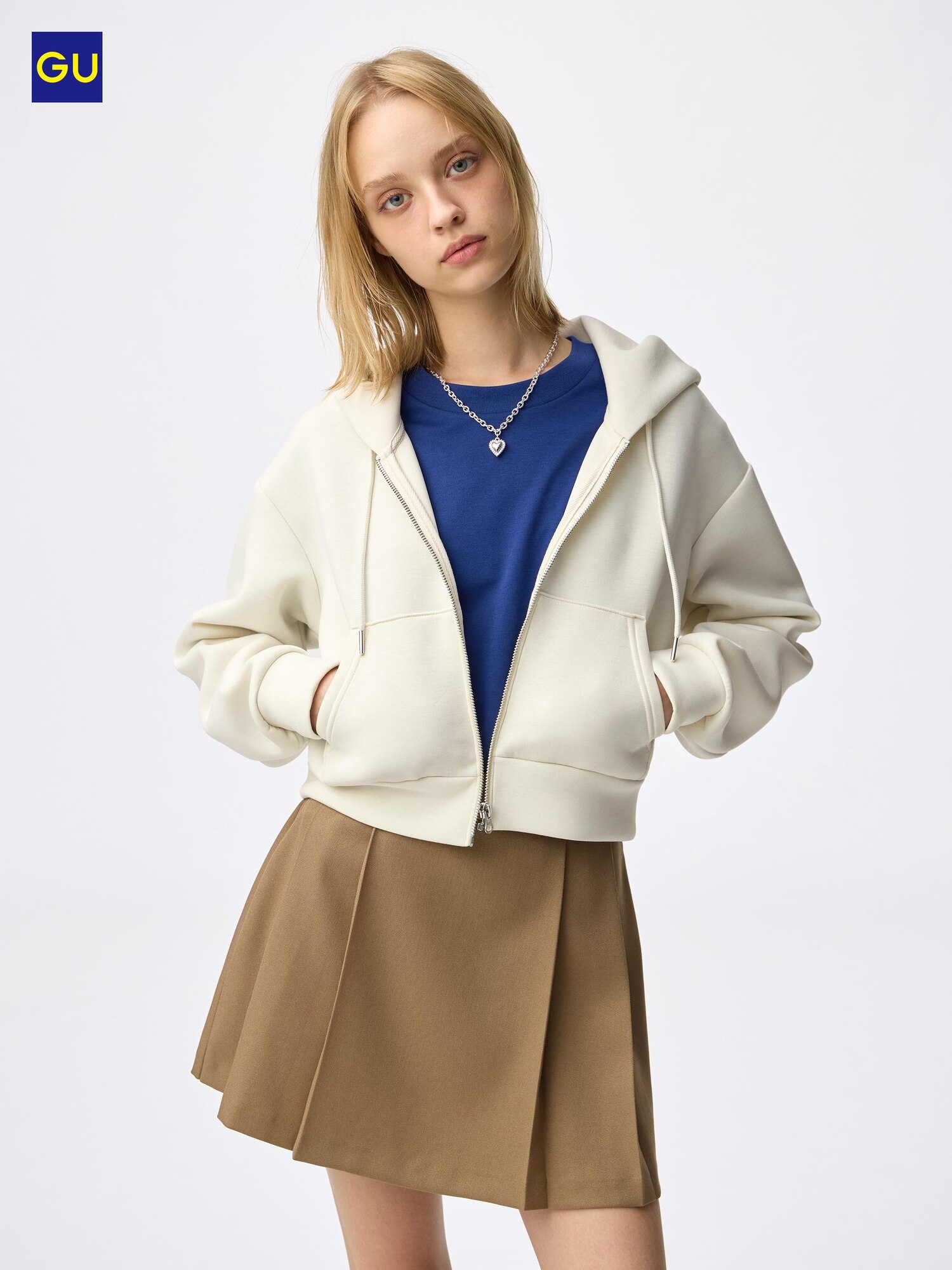 GU Пуф-свитер с капюшоном и молнией