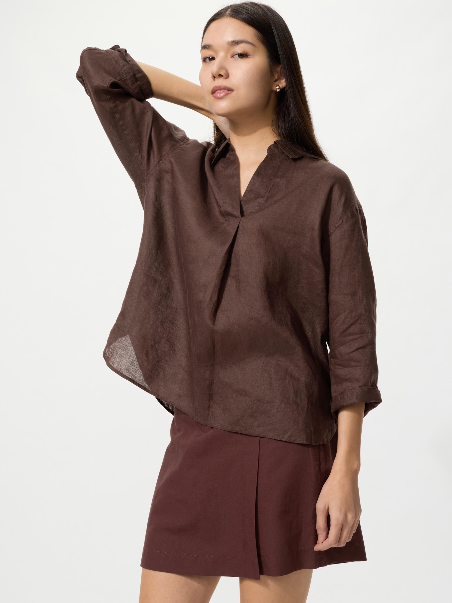 Рубашка из премиального льна с короткими рукавами и воротником-стойкой