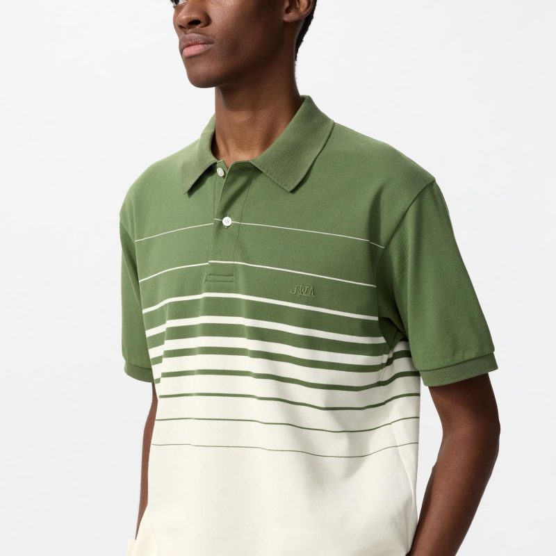 Поло из сухой ткани с полосатой вставкой