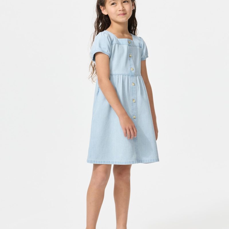 Платье-сарафан для девочки с оборками (джинсовое), короткие рукава