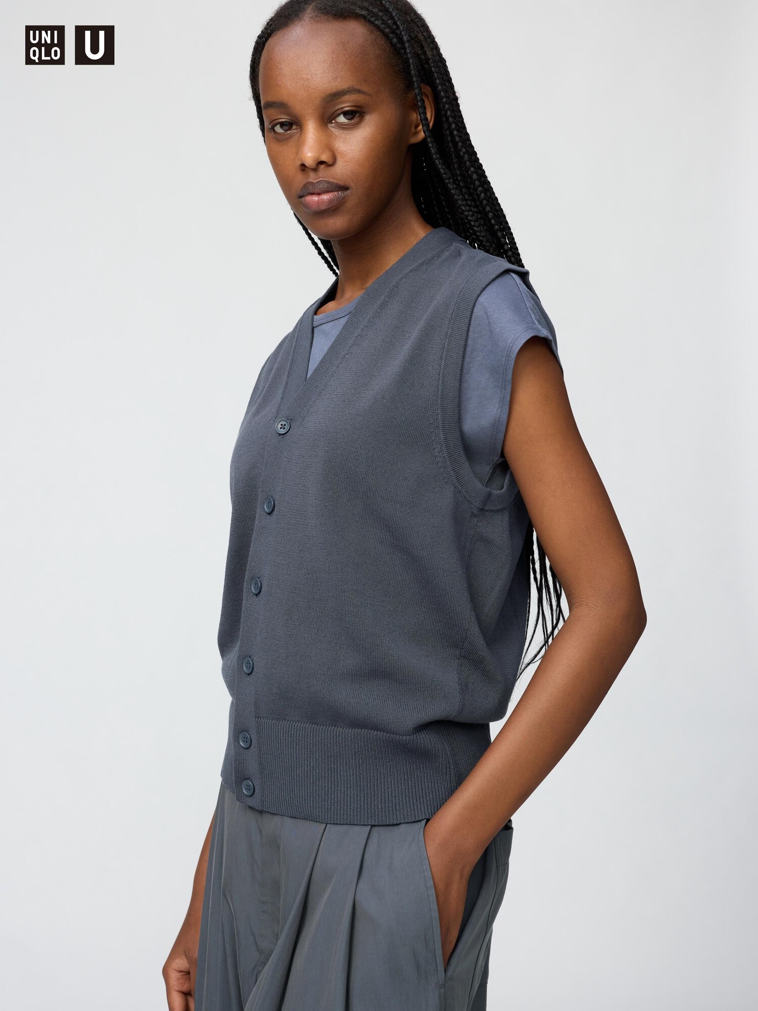 Жилет трикотажный с пуговицами, стирка допустима