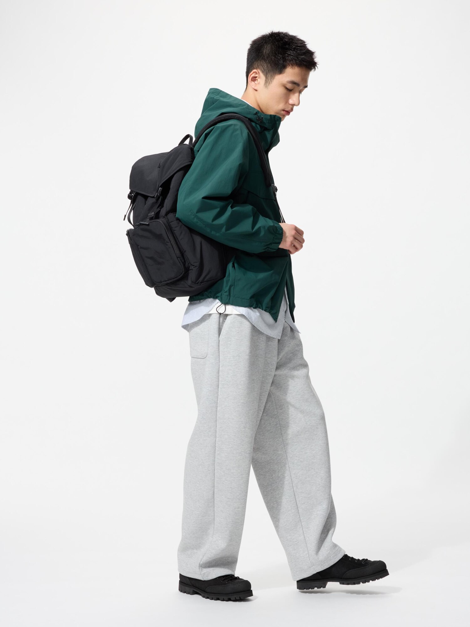 Рюкзак с множеством карманов