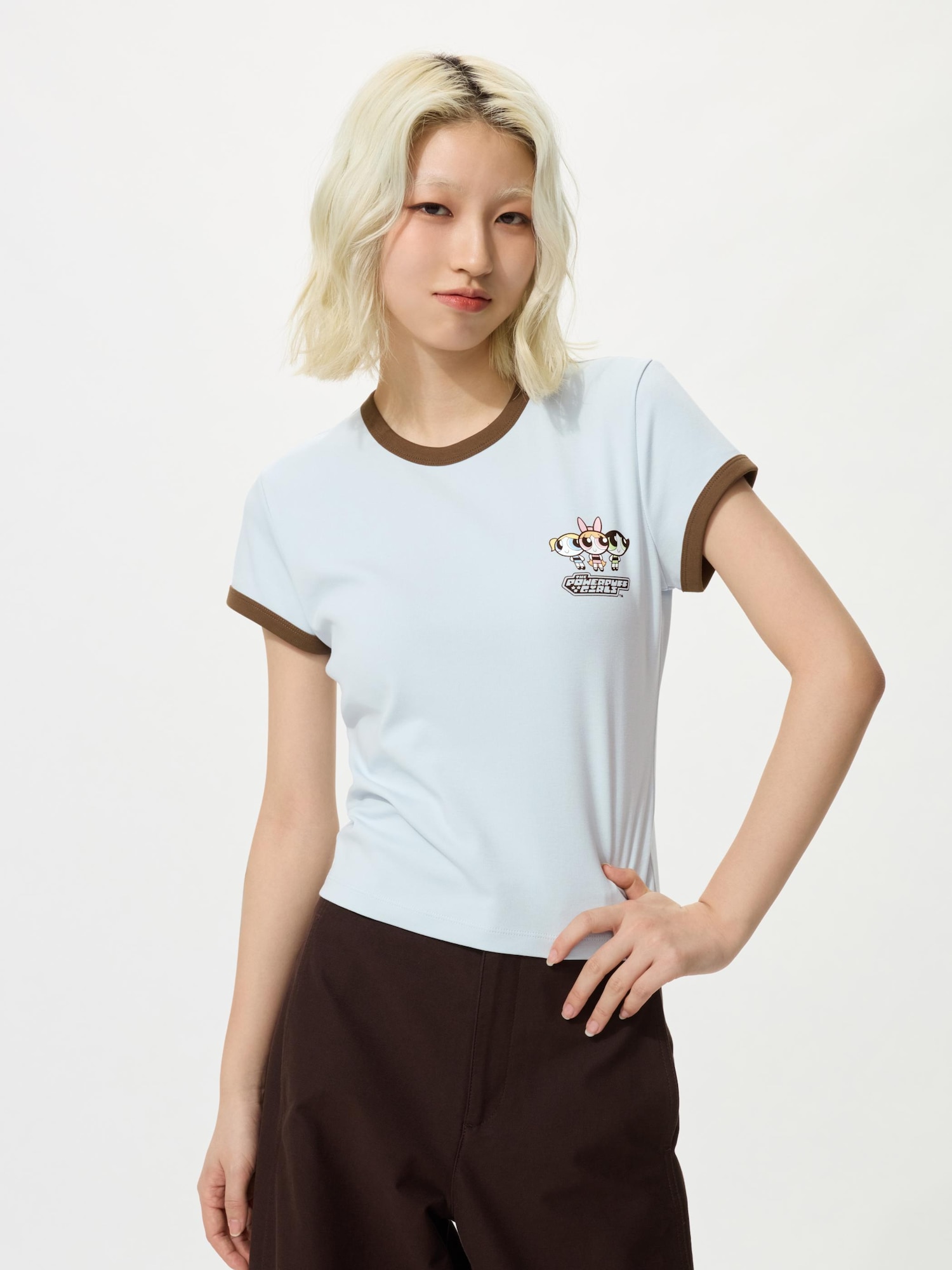 Графичная футболка UT с жизнерадостными персонажами, короткий рукав 1D