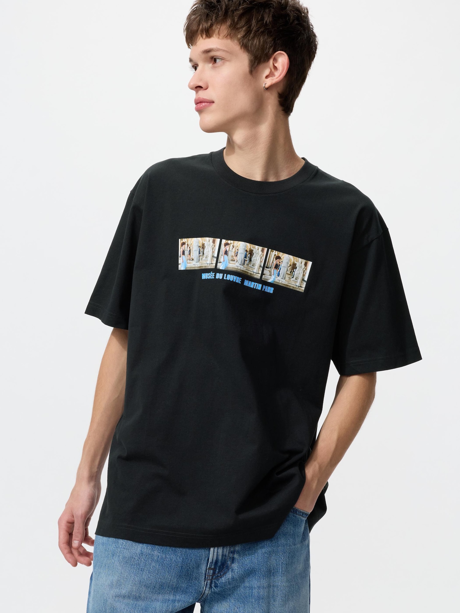 Футболка UT с принтом Лувра (с коротким рукавом)