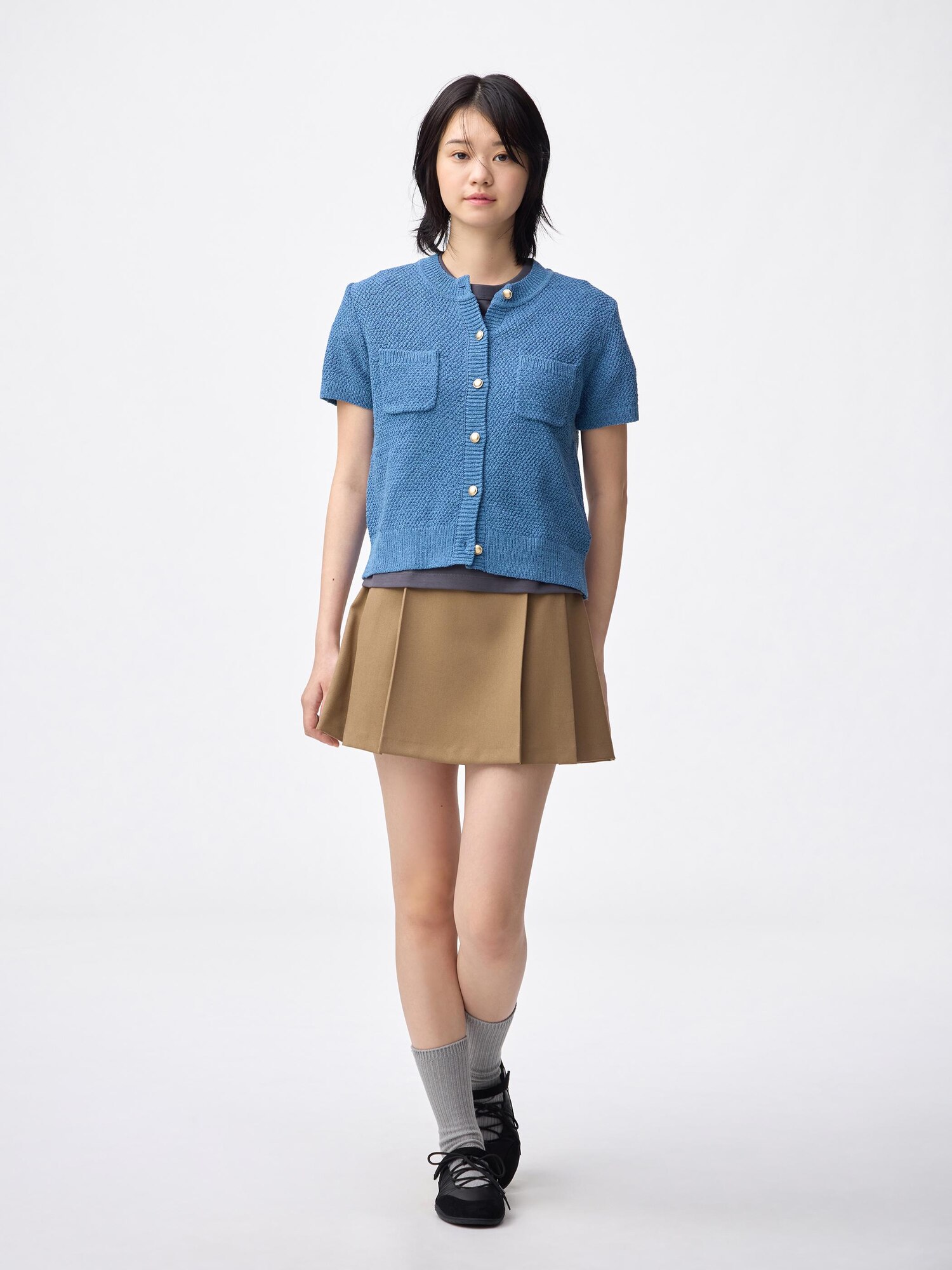 Вязаный кардиган GU с металлическими пуговицами (короткий рукав)