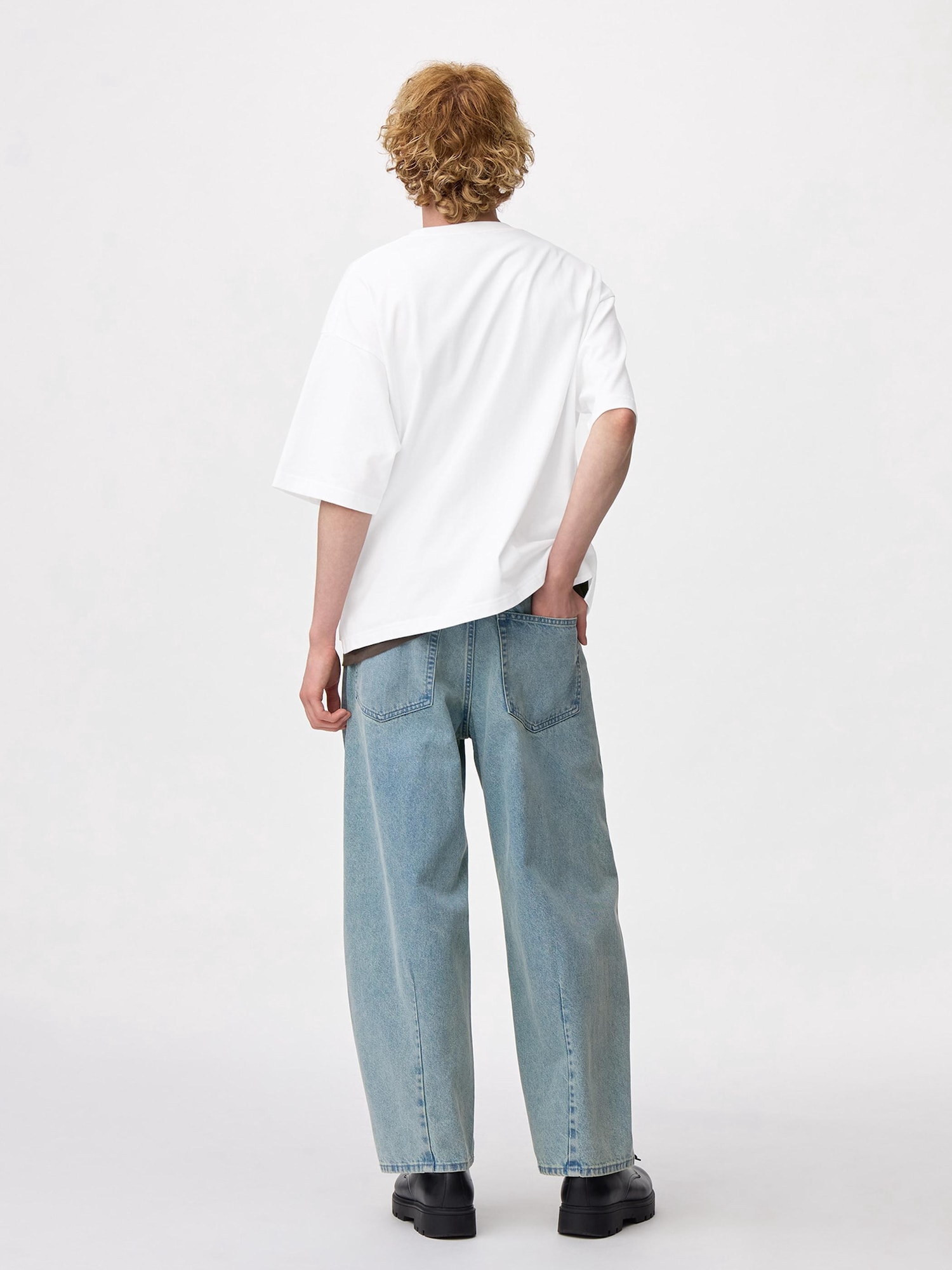 Джинсы с широкими штанинами GU