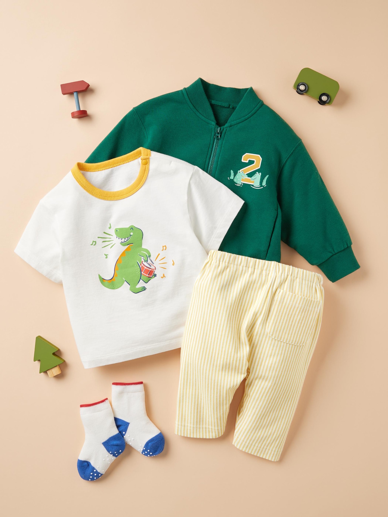 Короткие леггинсы BT AIRism (релакс-фит) в полоску