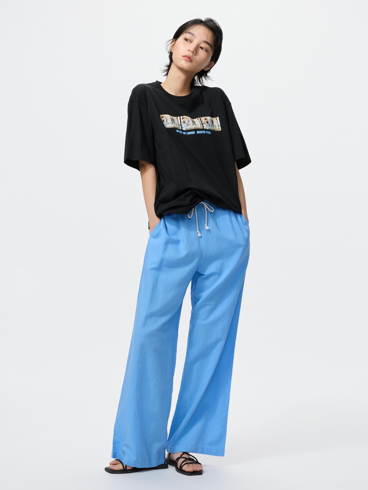 Футболка UT с принтом Лувра (с коротким рукавом)