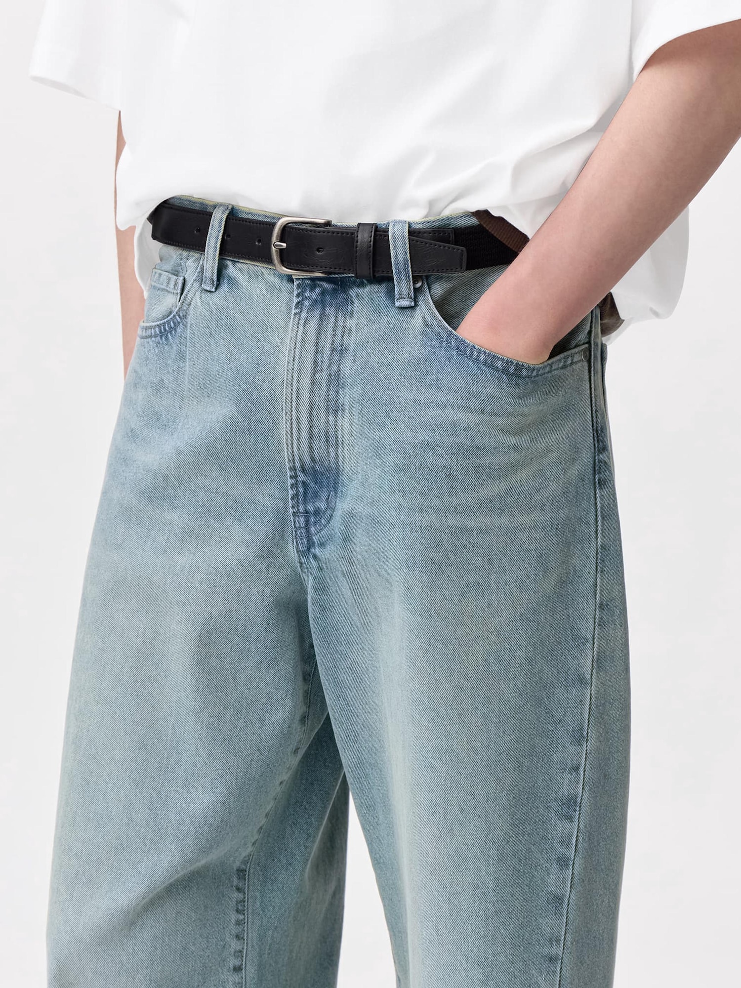 Джинсы с широкими штанинами GU