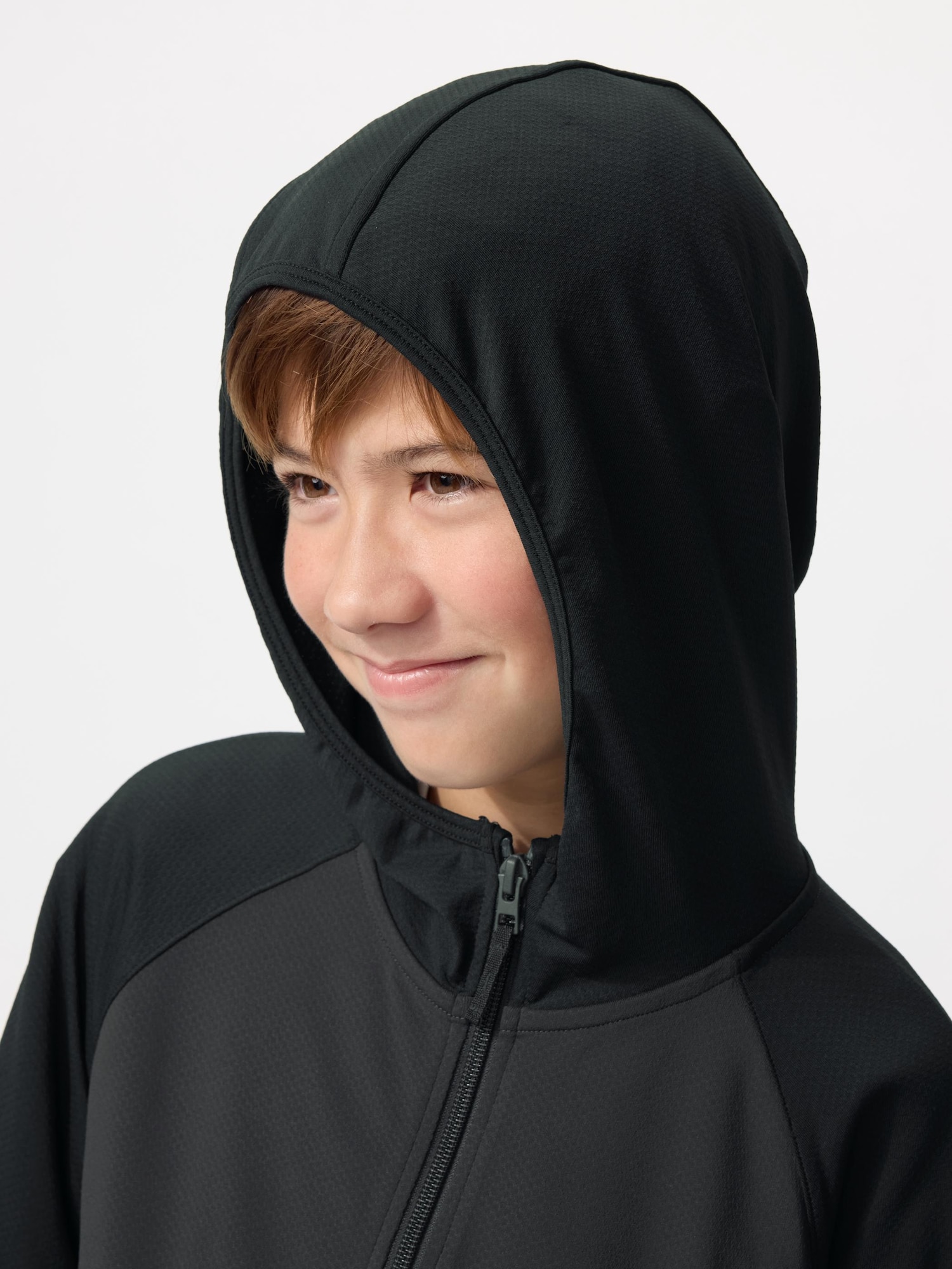 Детская утеплённая куртка KIDS AIRism с защитой от УФ-лучей