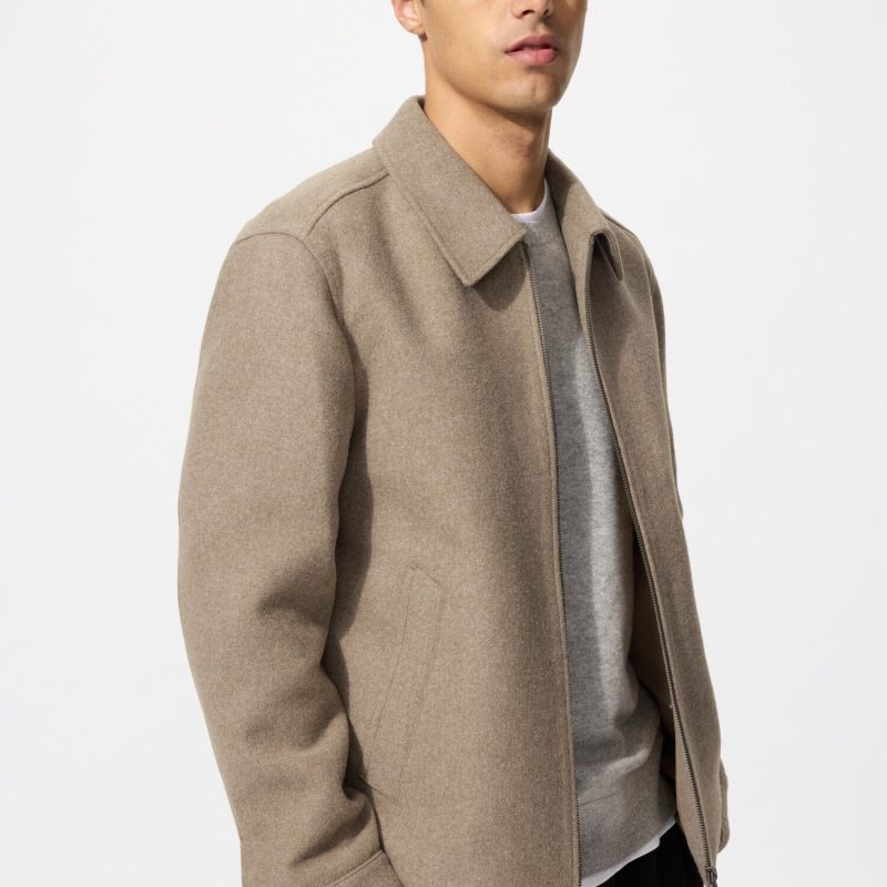 Короткий блузон с одинарным воротничком