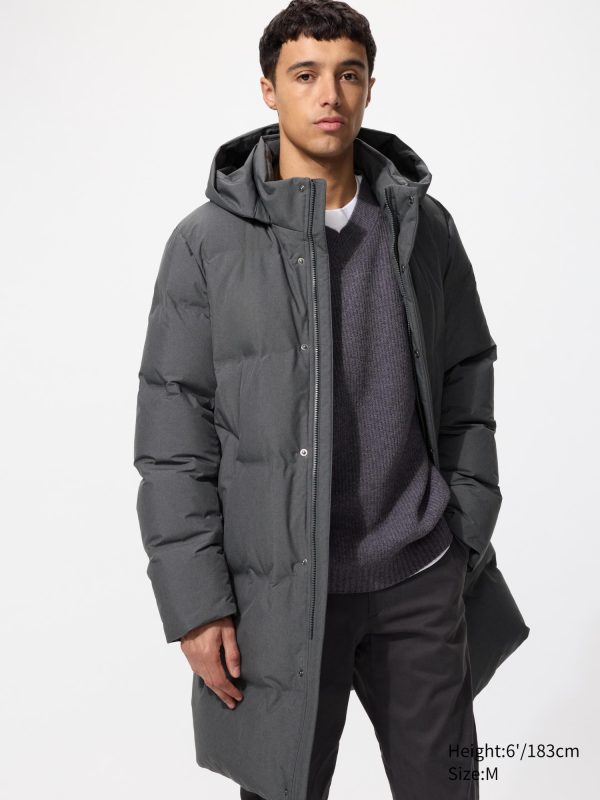 Бесшовный пуховик