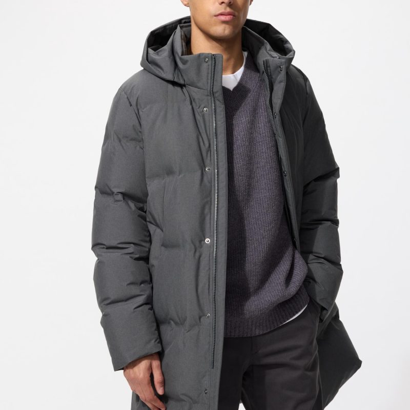 Бесшовный пуховик