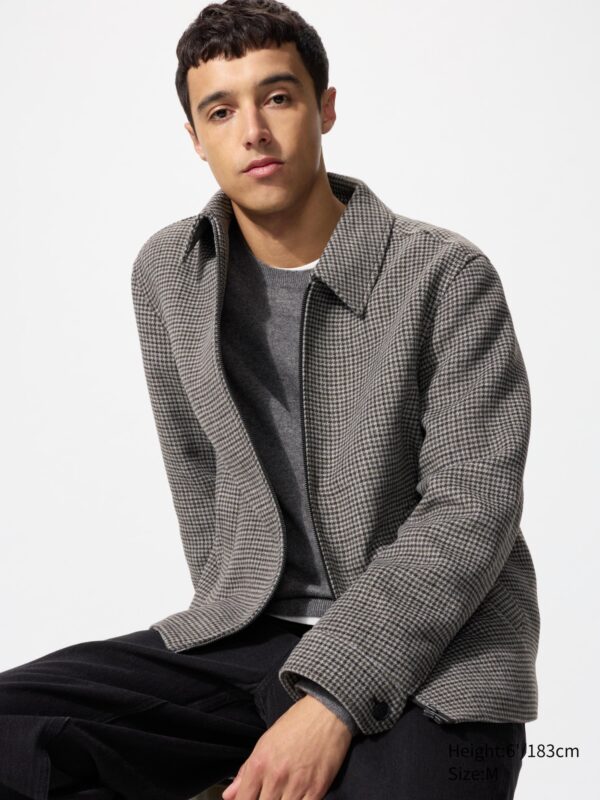 Короткий блузон с одинарным воротником (с рисунком)