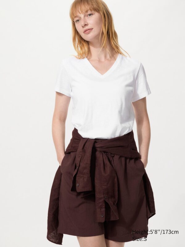 Футболка из плотного джерси с V-образным вырезом