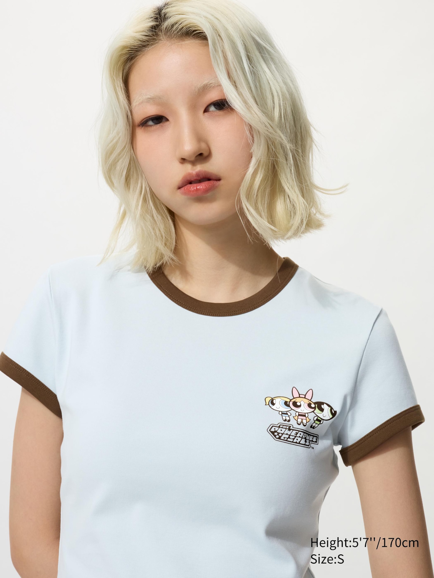 Футболка с веселыми персонажами и графическим рисунком