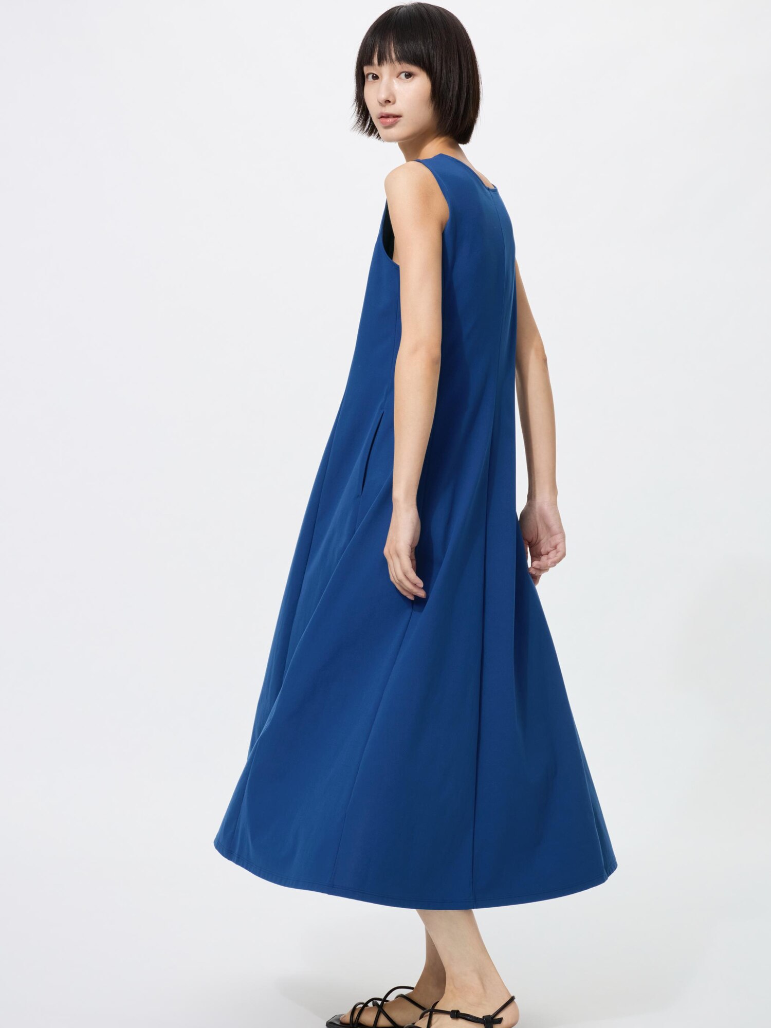 Платье Ultra Stretch AIRism без рукавов