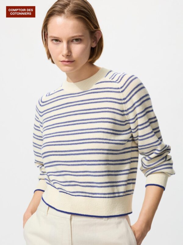 Льняной свитер с круглым вырезом