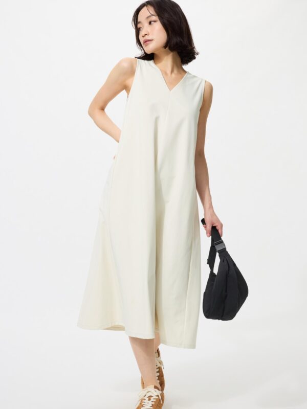 Платье Ultra Stretch с V-образным вырезом, без рукавов, укороченное