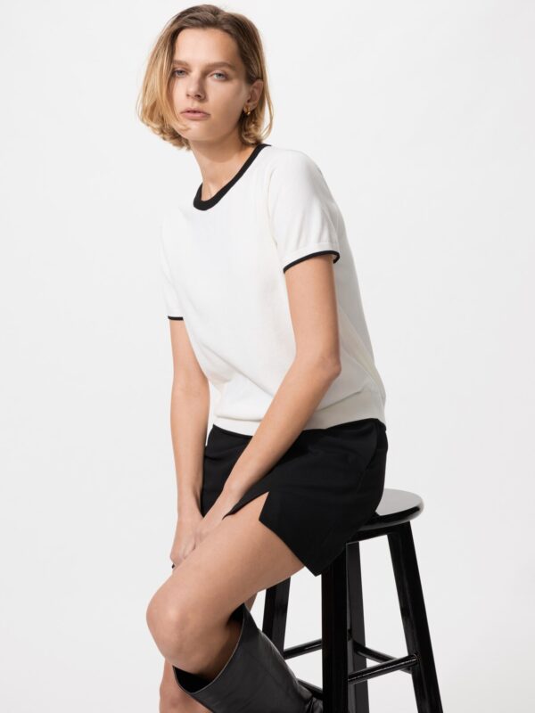 Свитер с круглым вырезом и защитой от UV