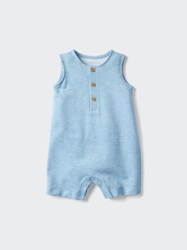 Короткий комбинезон с застежкой спереди