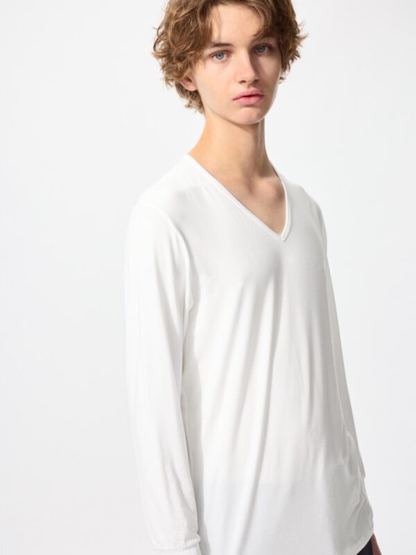 Футболка Heattech с V-образным вырезом и рукавом длиной 9 мин