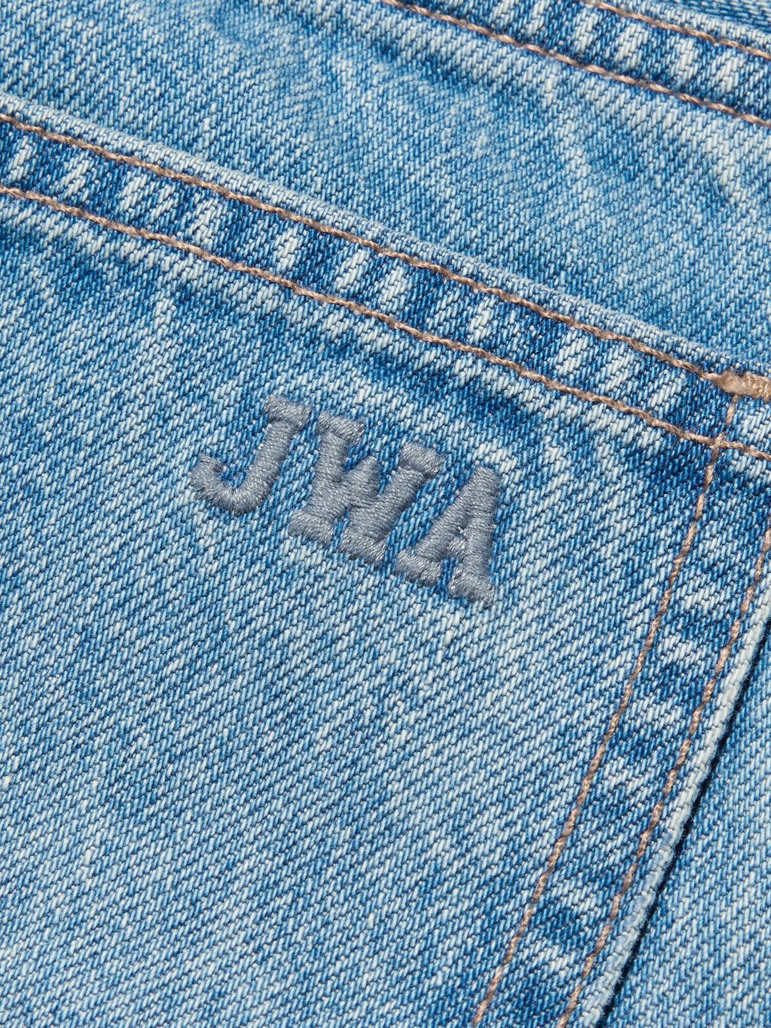 Прямые джинсы