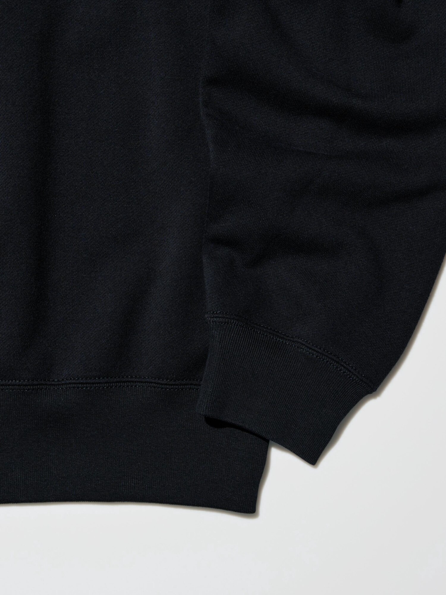 Свитшот с логотипом UNIQLO