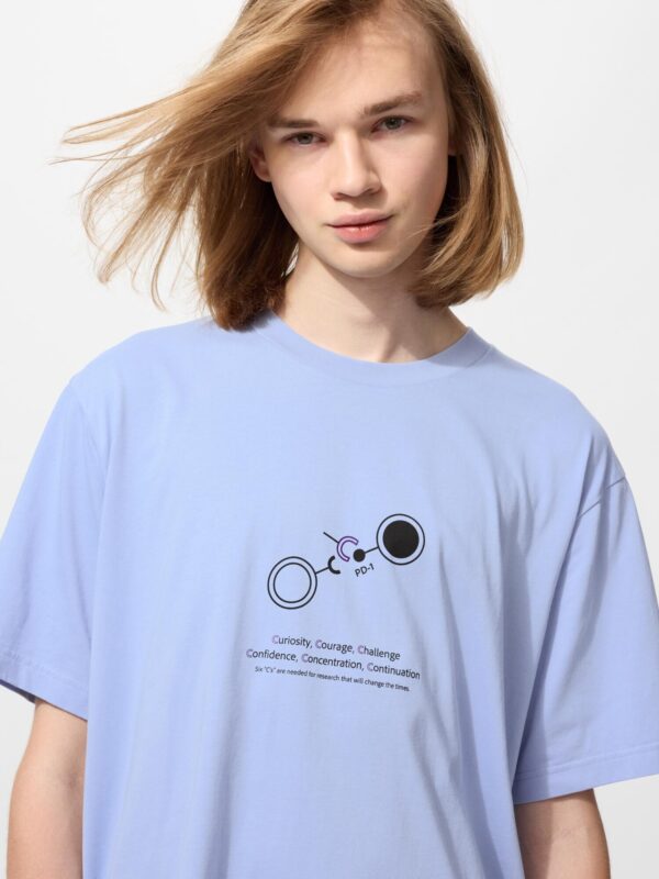 Футболка с принтом «Мир для всех» (с коротким рукавом, крой регуляр)