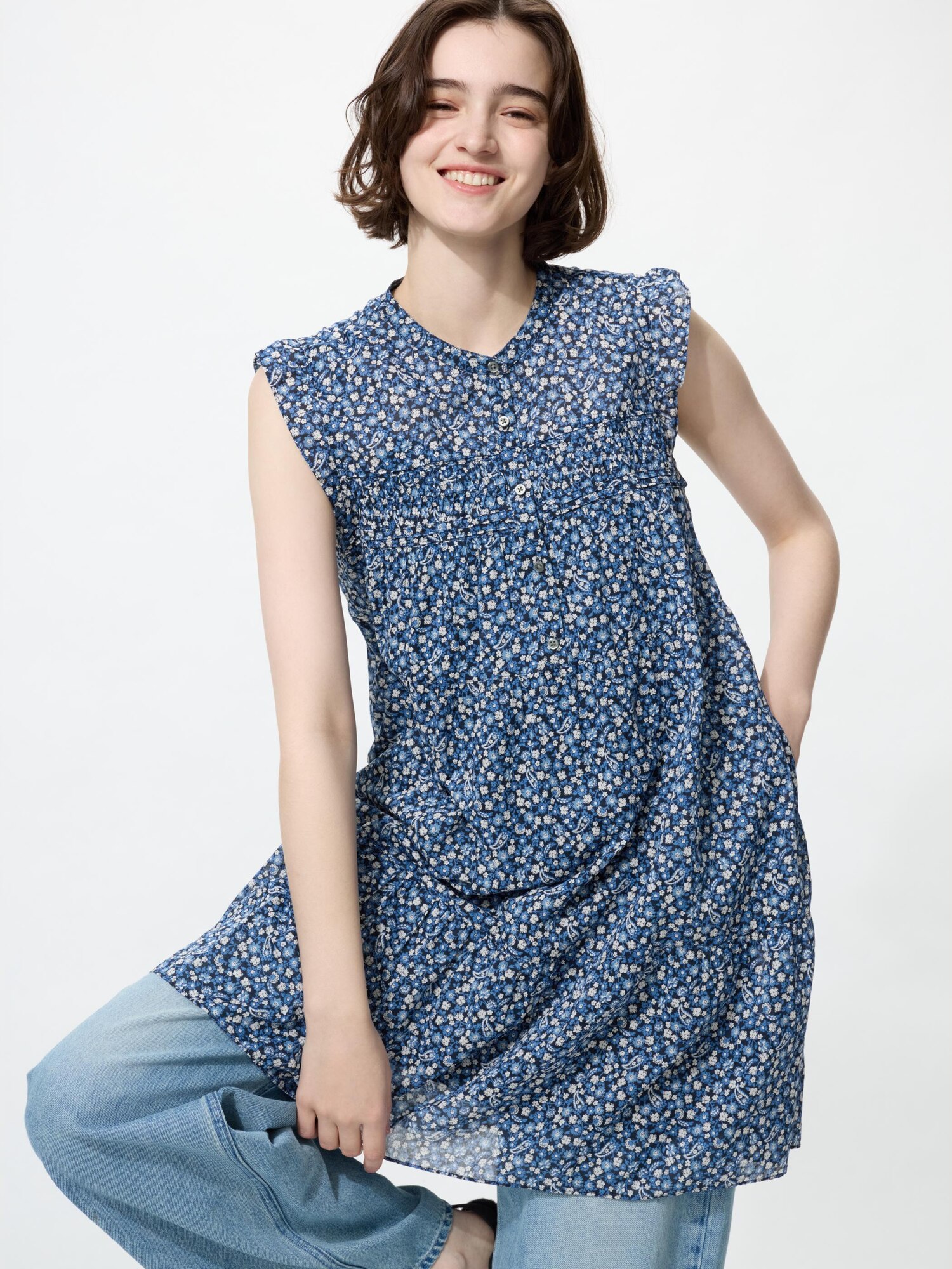 Платье из легкого хлопка с ярусами (без рукавов), принт