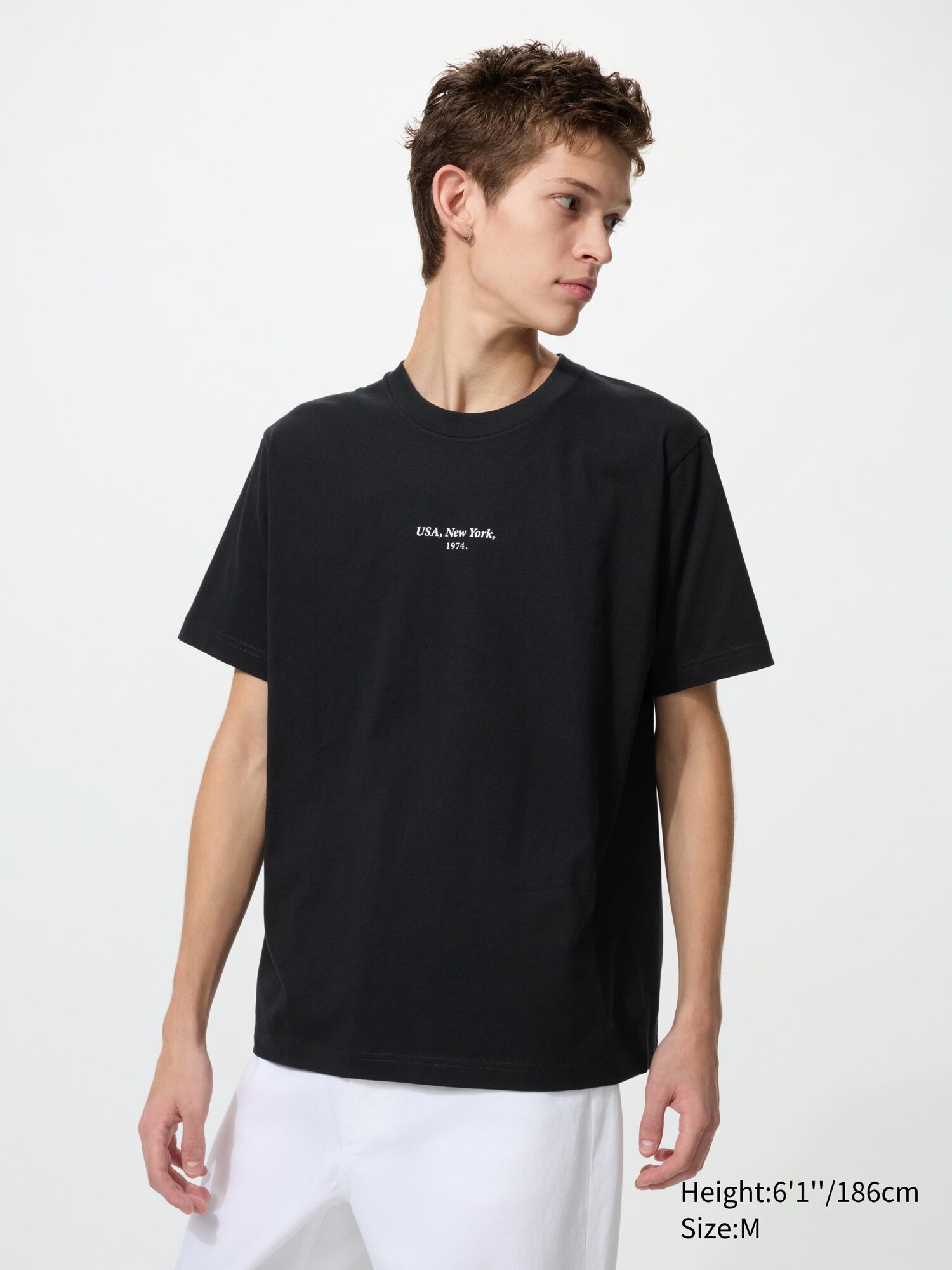 Фото UT (футболка с принтом, короткий рукав)