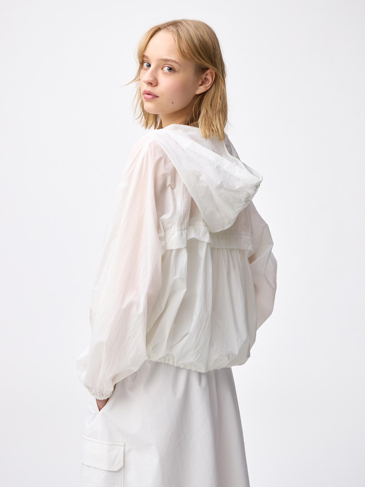 Легкая прозрачная куртка GU UV PROTECTION