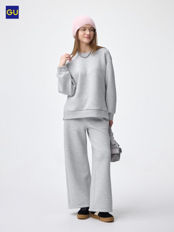 Свободные свитшотные брюки с пышными рукавами GU